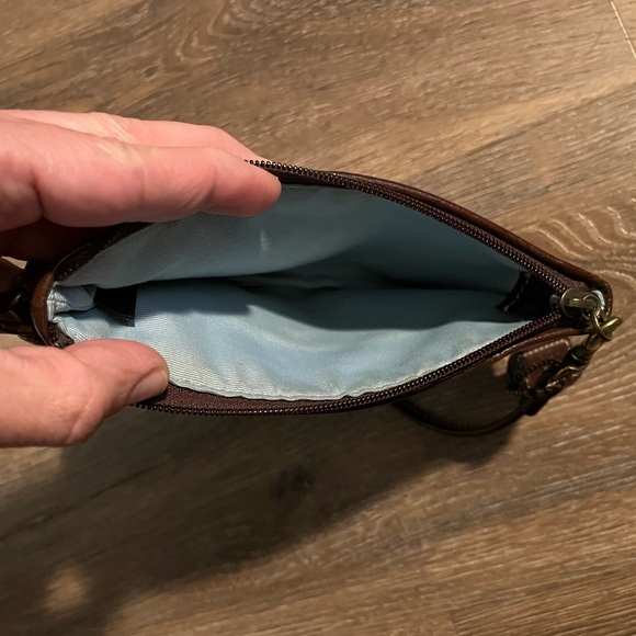 Coach wristlet - Picture 8 of 8